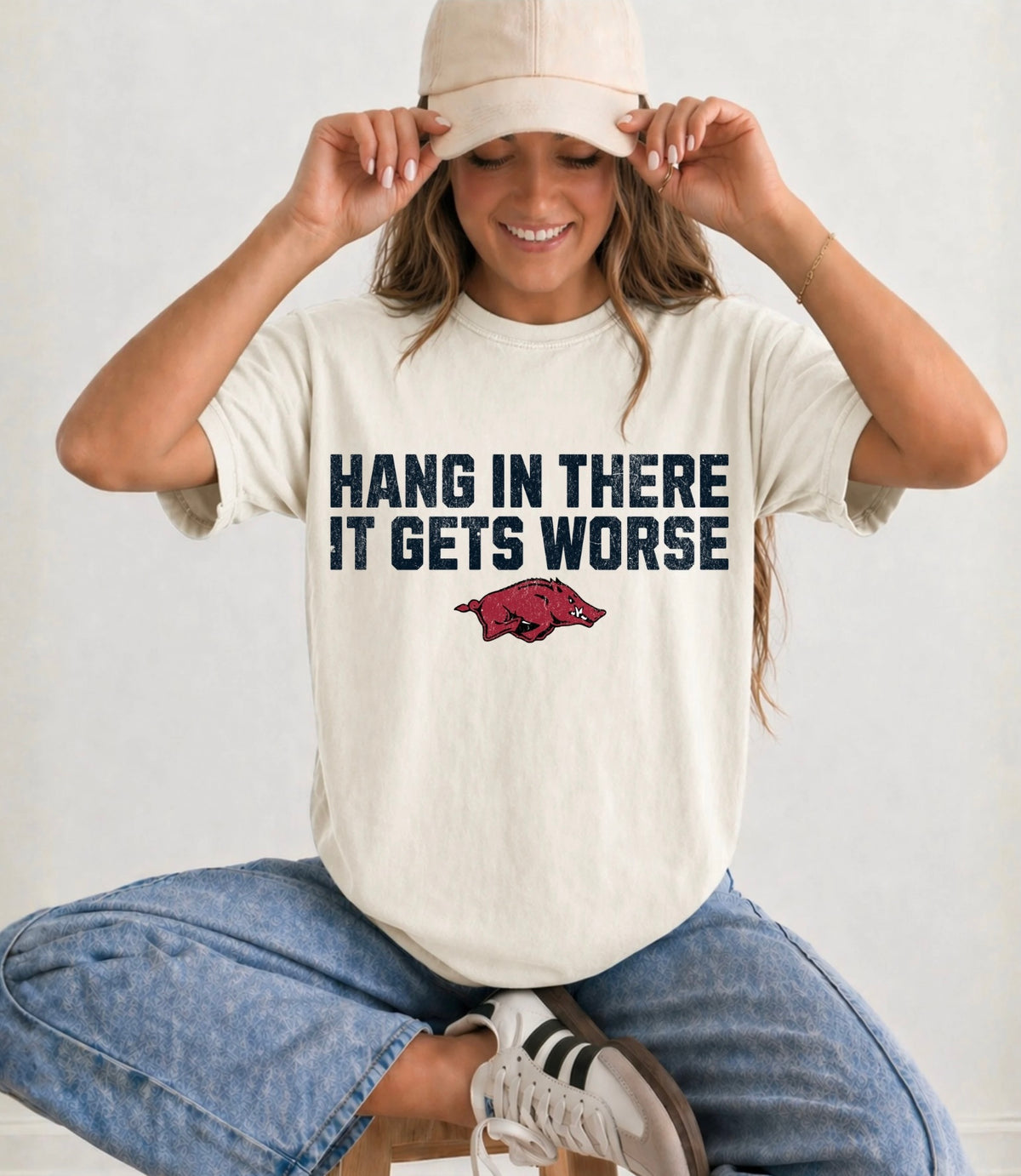 Hang in There Hog Tee